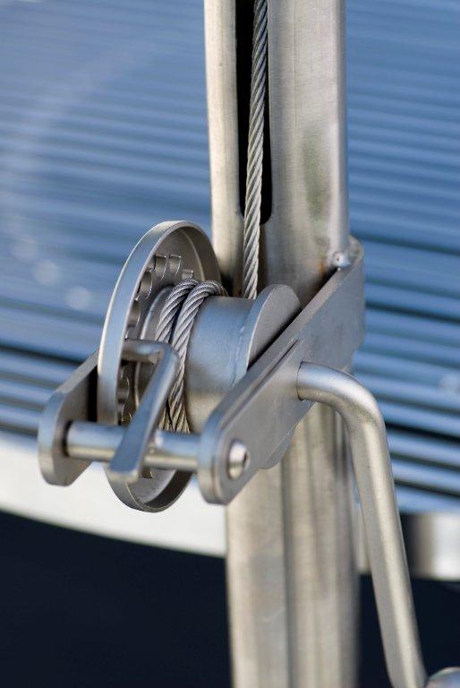 19 Detail - Winch (2)